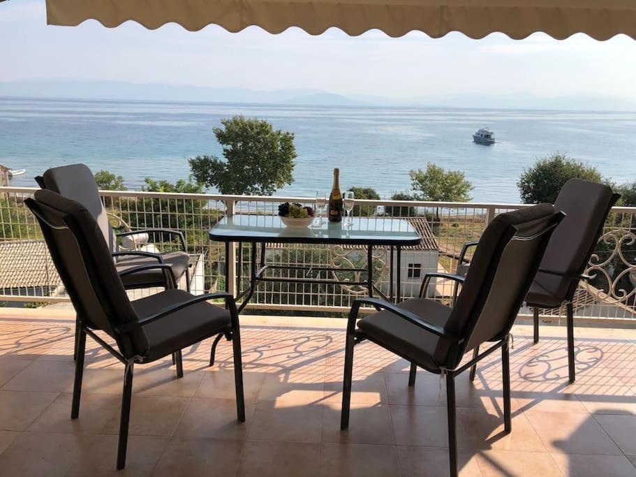Apartment Sea View With Swimning Pool Mesongi